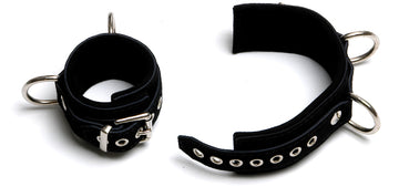 BWC20 Black Ultimate Wrist Cuffs